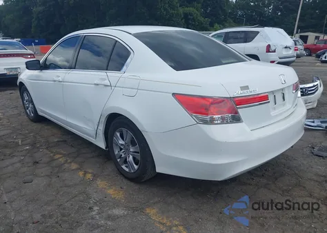 2012 Honda Accord 2.4 Se z USA, uszkodzony, nr VIN 1HGCP2F63CA136560